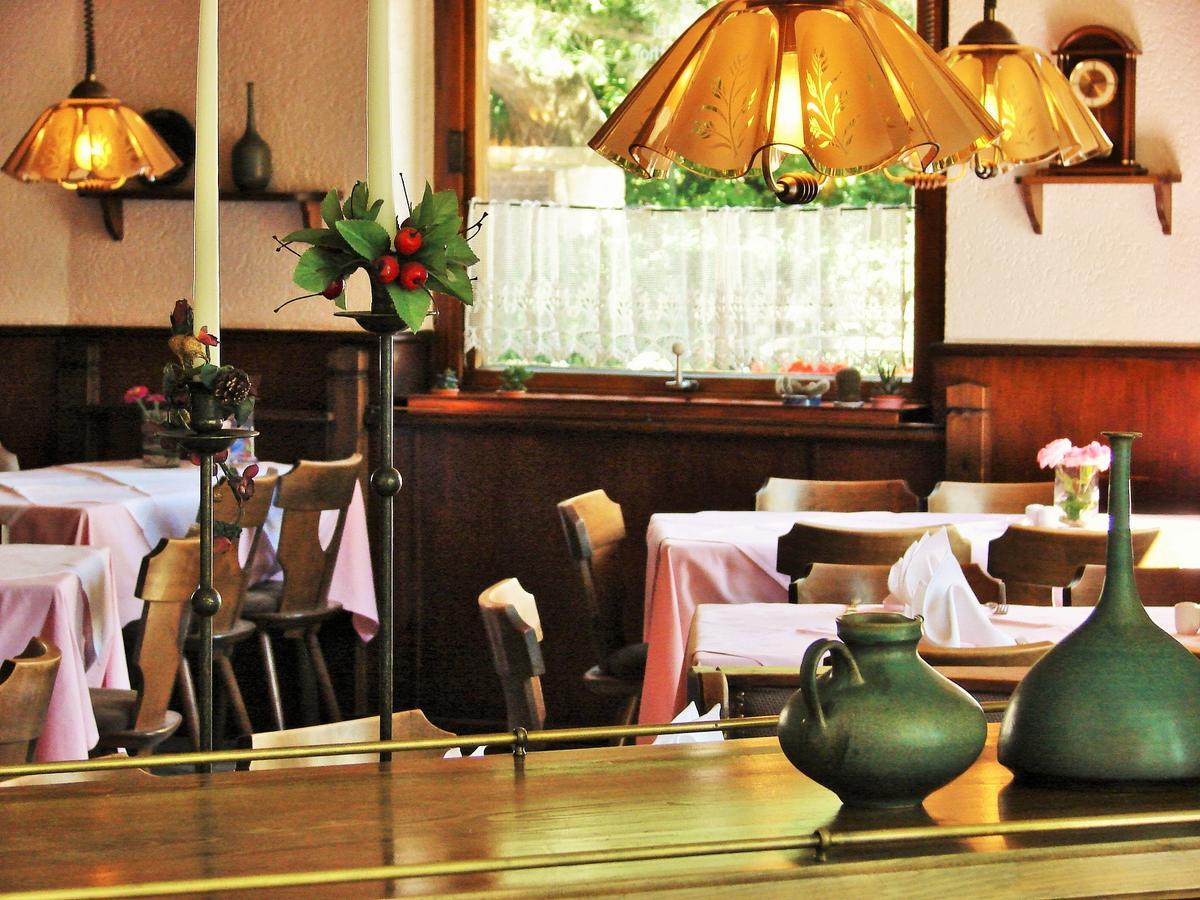 Hotel Gasthof Kreuz Bad Buchau Buitenkant foto
